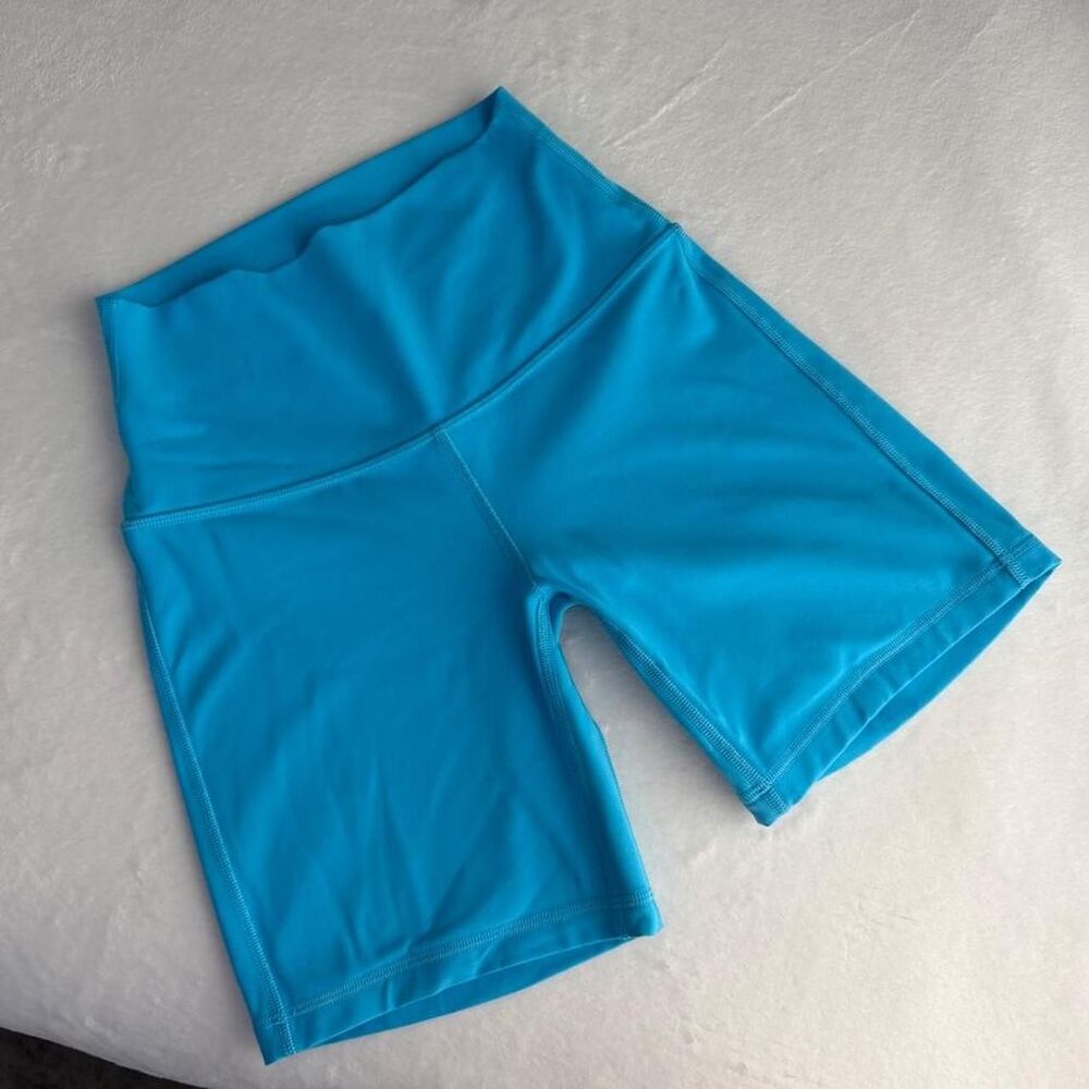 Like New Lululemon Align High-Rise Biker Shorts – Blue, Size 4